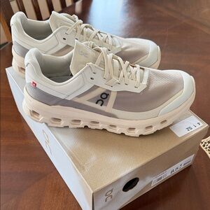 On Running Cloudvista 2 Cream and desser Sneakers